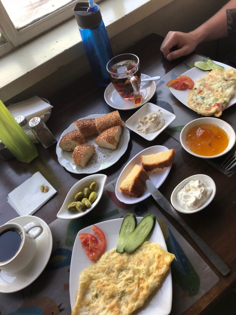 Morgenmad på Jordan Tower Hostel